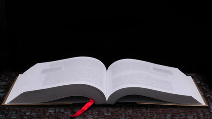 不向命运低头的名人事例