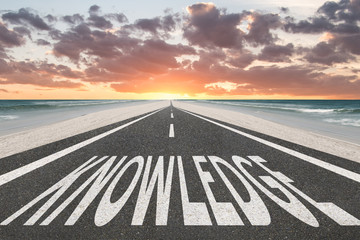 不向命运低头的名人事例